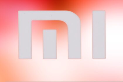 Xiaomi Plans to Unveil First Buttonless