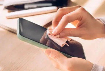 4 روش برای تمیز کردن قاب سیلیکونی موبایل