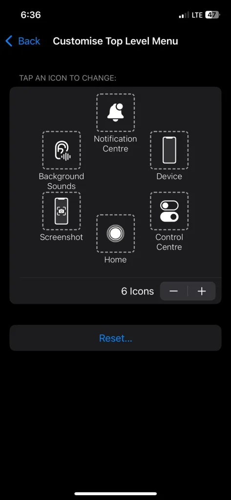 در تنظیمات AssistiveTouch، روی گزینه Customize Top-Level Menu ضربه بزنید.
یکی از آیکون‌ها در منو را انتخاب کنید