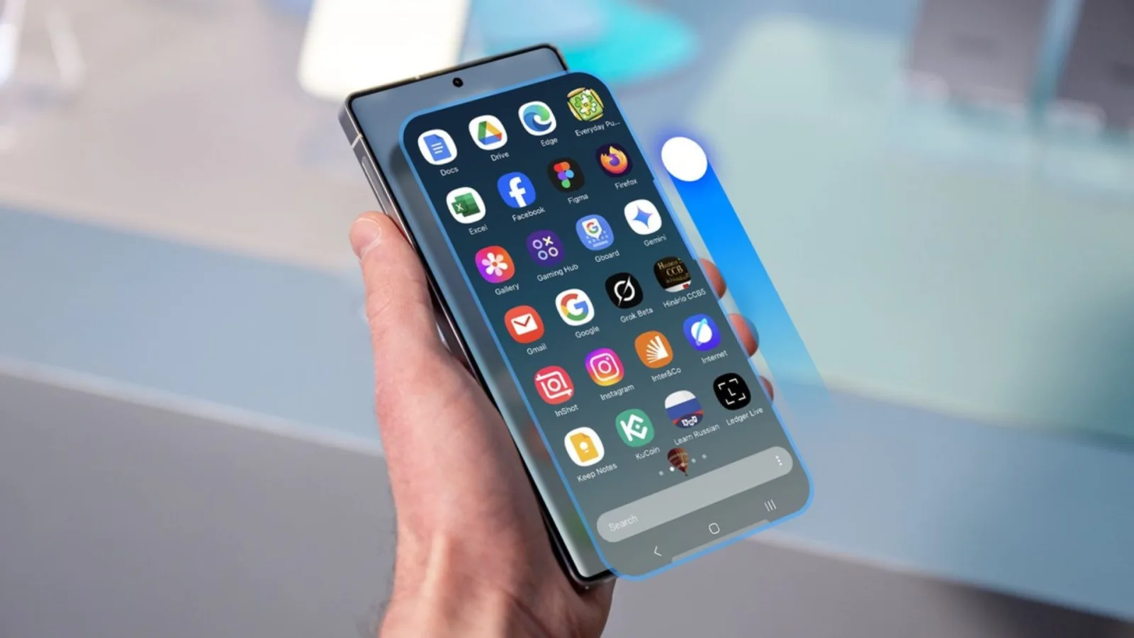 چرا کشوی اپلیکیشن عمودی (Vertical App Drawer) منطقی‌تر است