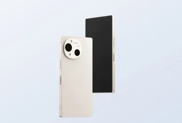 شارپ Aquos R10 یک گوشی میان رده است