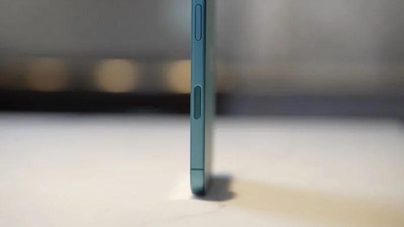 iOS 18.3